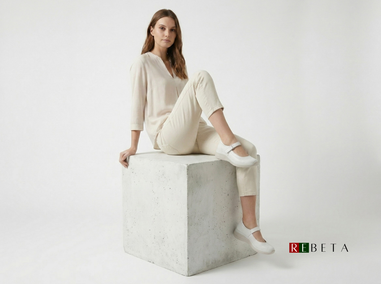 REBETA Deri Kadın Yüksek Tabanlı Beyaz Ayakkabı