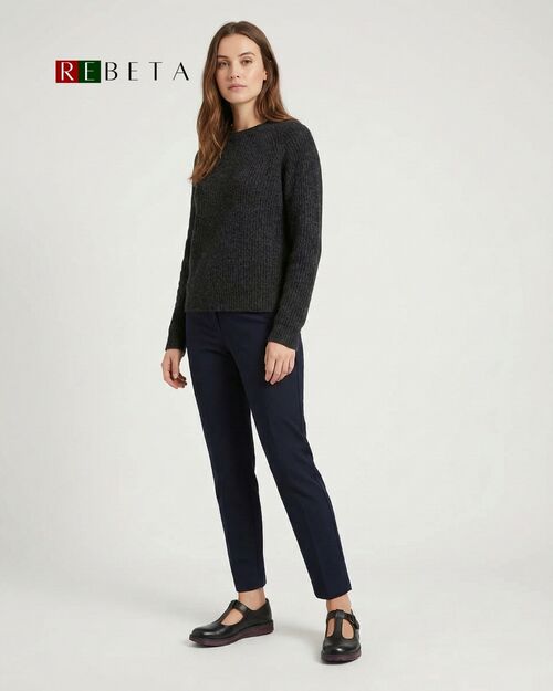 REBETA Deri Kadın Pencere Detaylı Bordo Tabanlı Siyah Ayakkabı