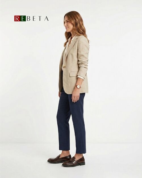 REBETA Deri Kadın Business Taba Açma Ayakkabı açma deriden fırçalanarak özel üretilmiştir. Tabanı %100 kösele olup, el işçiliği ile üretilmiştir.